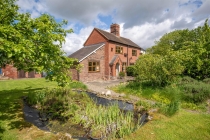 2 Manor Cottages, Crabtree Lane, Walton, Telford, Shropshire, TF6 6AW